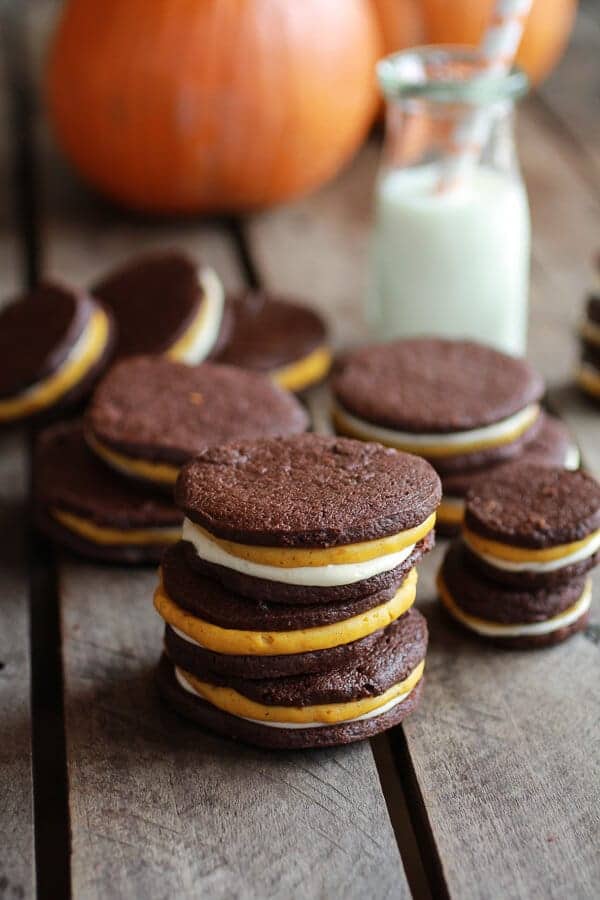Double Stuffed Pumpkin Pie Oreos | Thanksgiving Pies That Are Awesomely Unique | Homemade Recipes