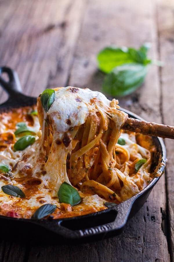 One Pot 30-Minute Creamy Tomato Basil Pasta Bake | Cooking With Your Cast Iron Skillet Everything You Need To Know