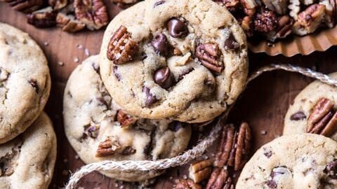 Browned Butter Pecan Chocolate Chip Cookies | halfbakedharvest.com @hbharvest