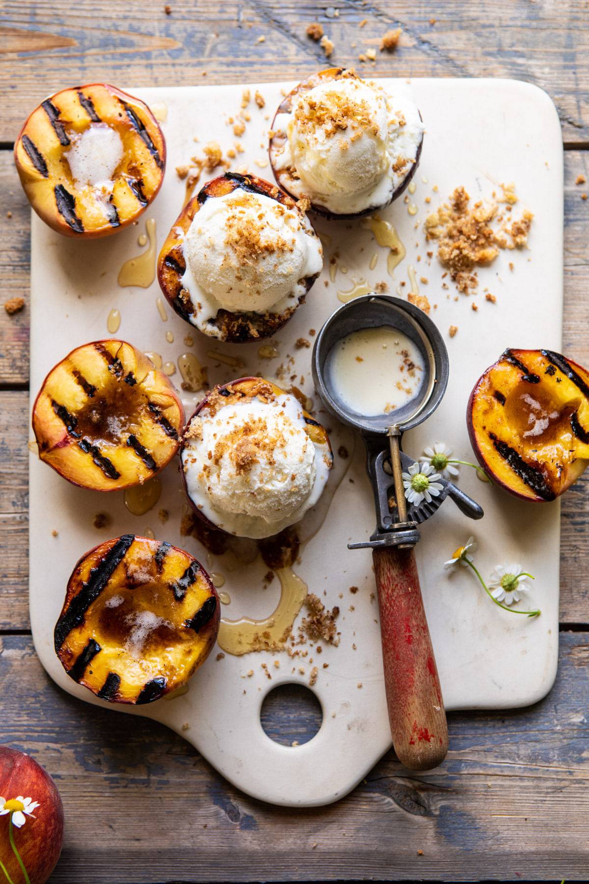 Browned Butter Grilled Peaches with Cinnamon 