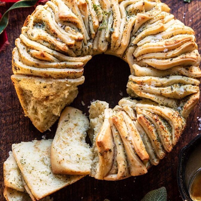 Pull-Apart Garlic Butter Bread Wreath | halfbakedharvest.com #garlicbread #Christmas