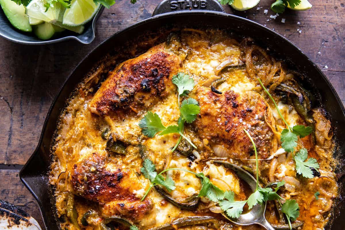 chicken in skillet with limes 