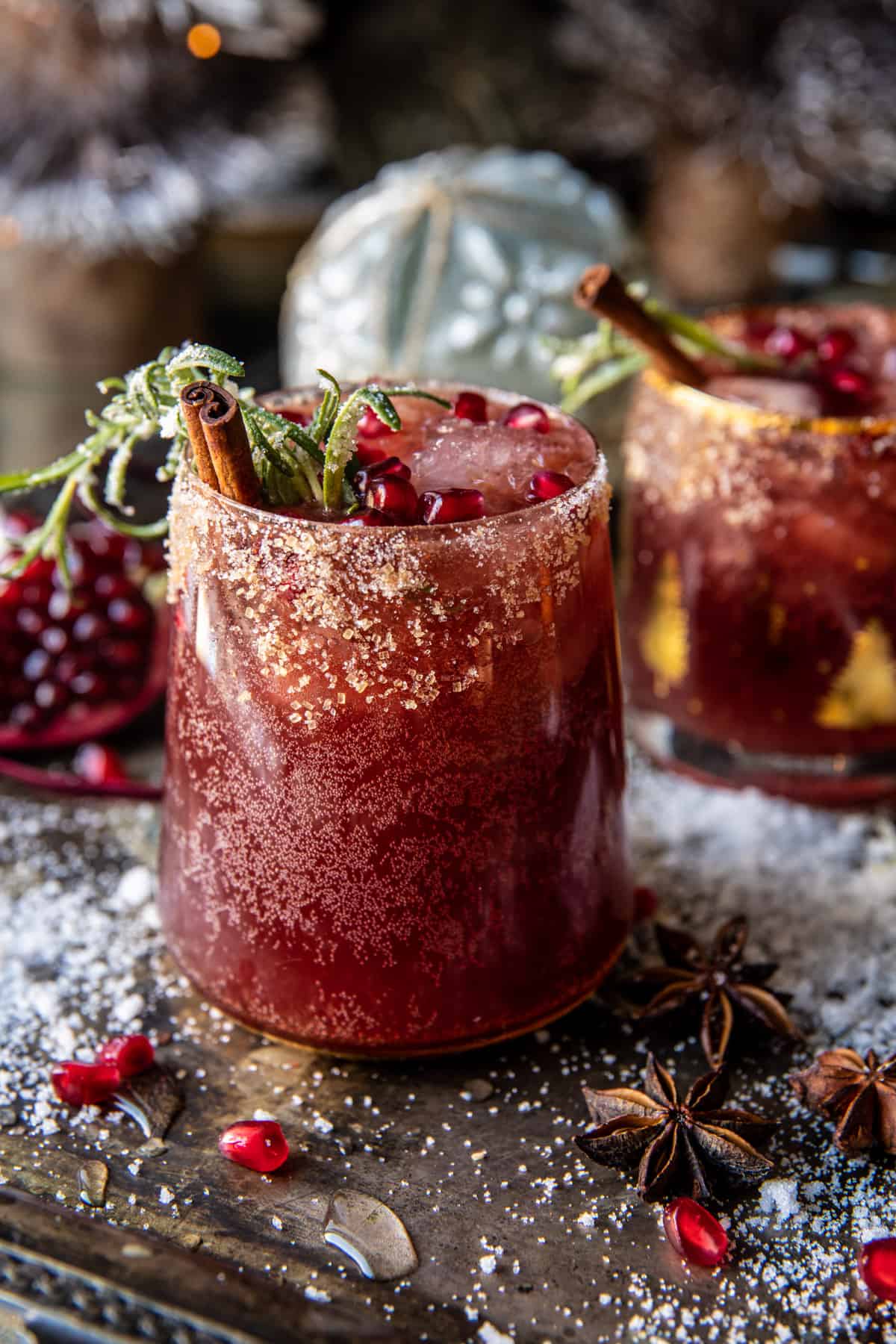 Whoville’s Spiced Up Christmas Margarita (with mocktail) | haldbakedharvest.com