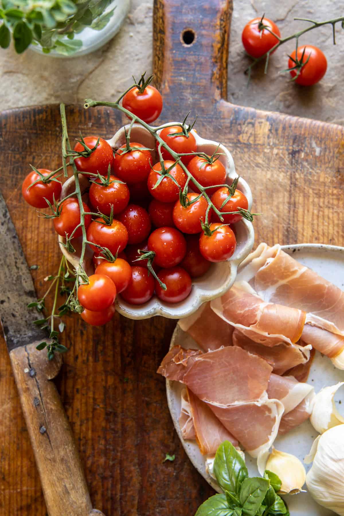 Baked Gruyère Tomato Bruschetta | halfkabedharvest.com