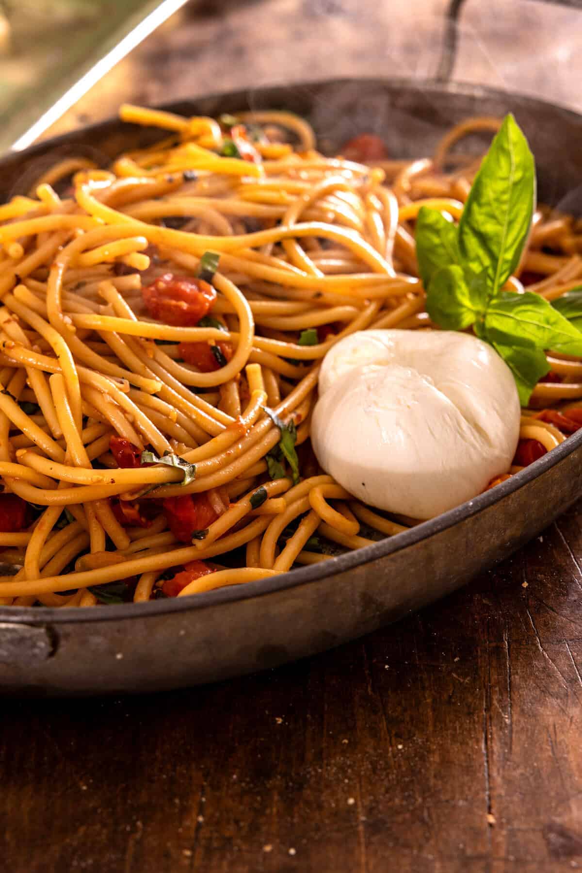 Skillet Burst Cherry Tomato White Wine Garlic Pasta | halfbakedharvest.com