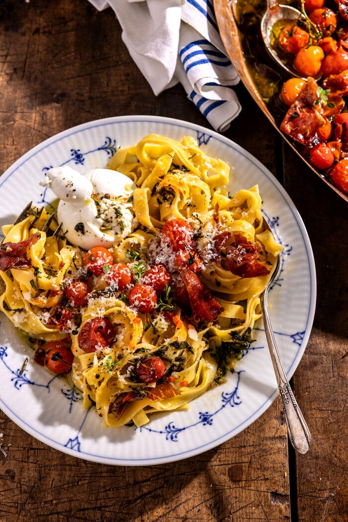 Garlic Herb Roasted Cherry Tomato Carbonara | halfbakedharvest.com