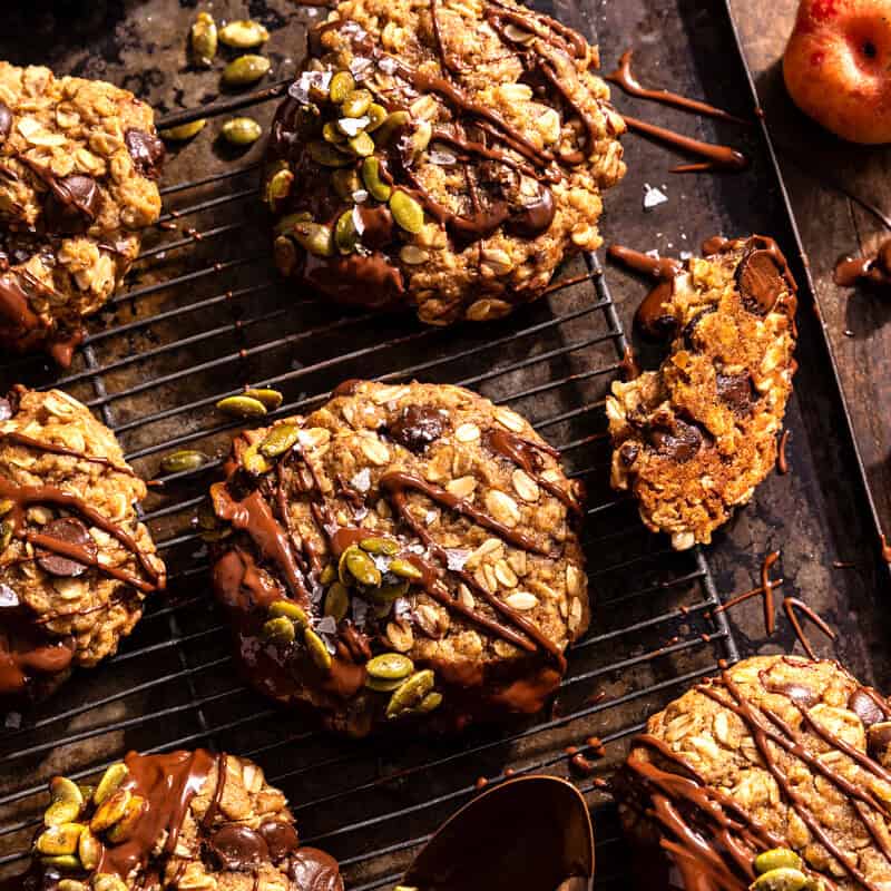 Chewy Harvest Oatmeal Chocolate Chip Cookies | halfbakedharvest.com