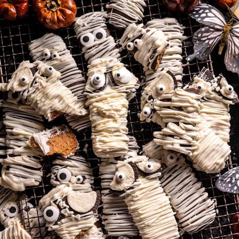 Easy Mummy Cookies | halfbakedharvest.com