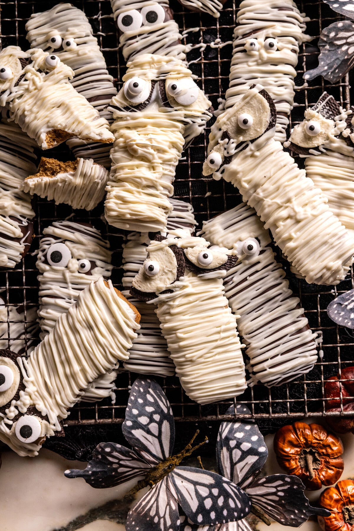 Easy Mummy Cookies | halfbakedharvest.com